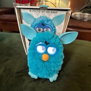 Furby 2012 in box!!